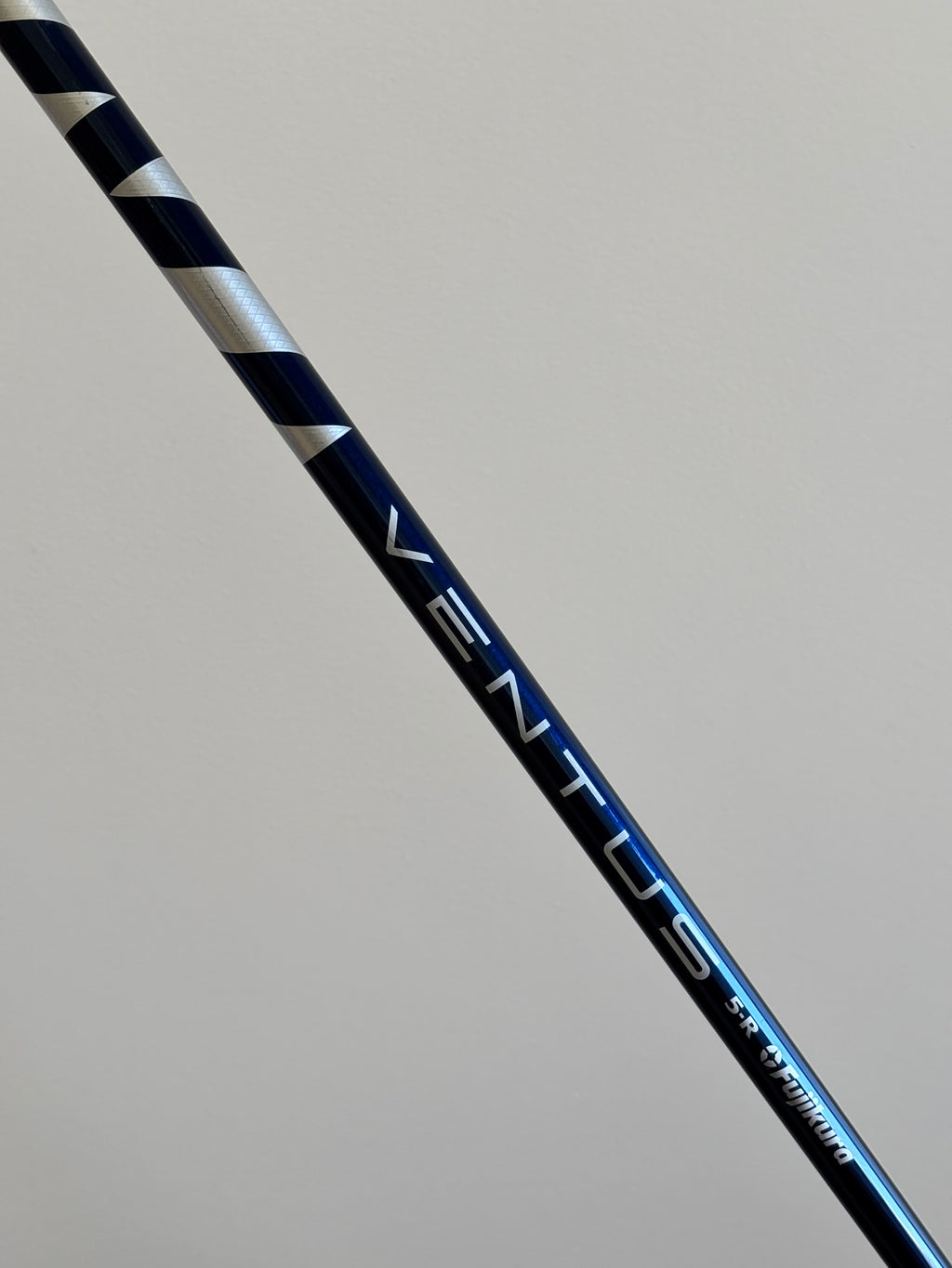 TAYLORMADE QI35 LS 10.5* DRIVER REGULAR FLEX HEADCOVER INCLUDED